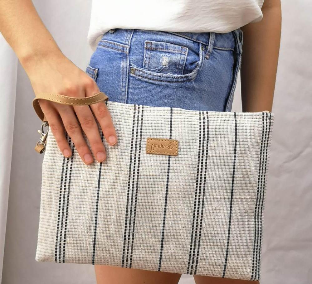 BOLSO DE MANO VERANO