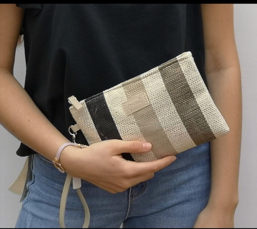 BOLSO DE MANO GOLDEN